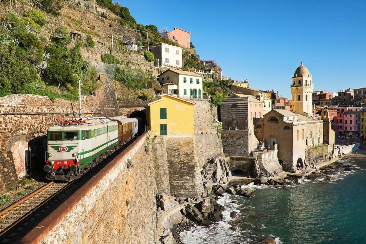 Joivy Light Flat With Great View, Cinque Terre Apartment Vernazza Exterior photo